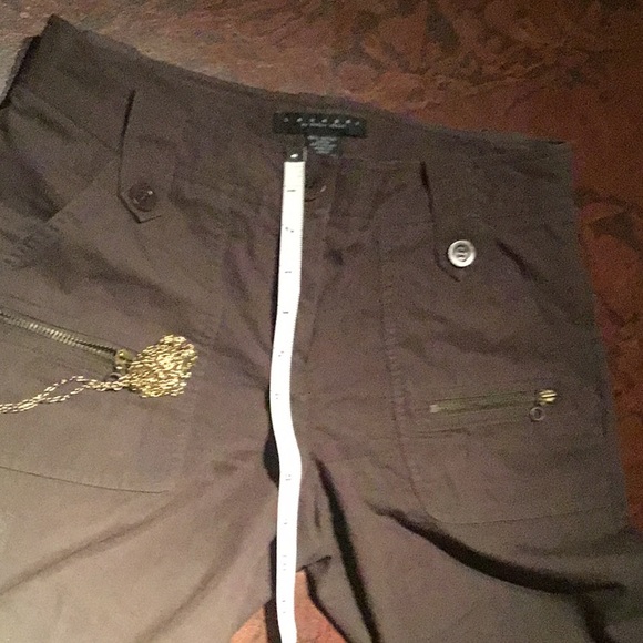 Green capris short pants - Picture 5 of 7